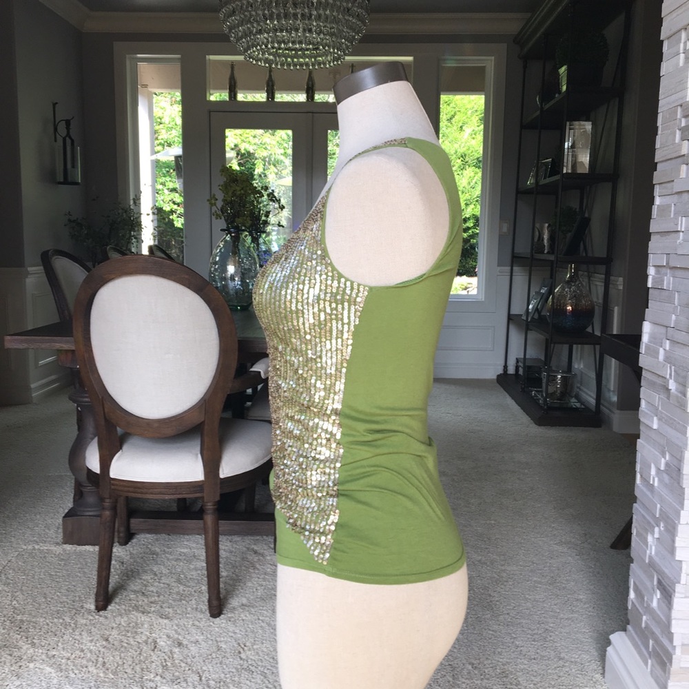 Green and gold Sequin Tank - Picture 2 of 4